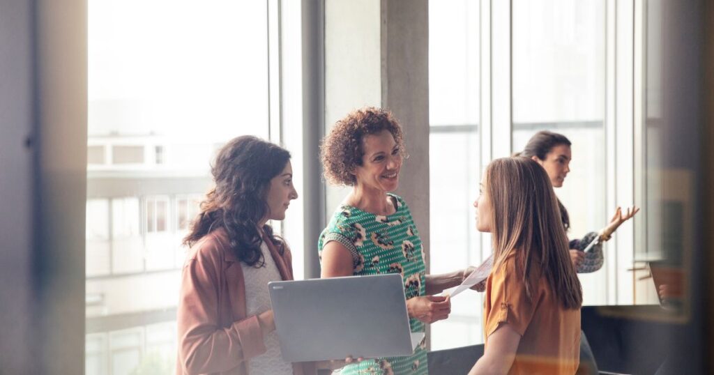 Discover why collaboration among women in business drives success. Learn how partnerships foster innovation, empowerment, and opportunities for growth. Find actionable tips to start collaborating today.